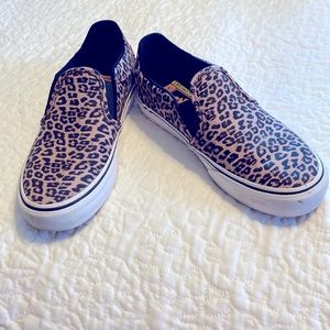 Vans slip on. Size 8
